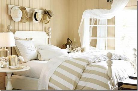 interior-decorating-with-hats-3-500x381 interior-decorating-with-hats-3-500x381