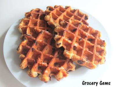 Review: Iceland Belgian Chocolate Chip Waffles
