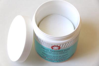 First Aid Beauty Facial Radiance Pad - A Love-Hate Relationship!