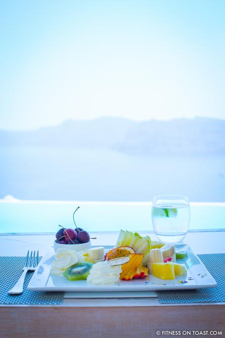 ACTIVE ESCAPE: SANTORINI ! Fitness On Toast Faya healthy blog girl Katikies Hotel Travel Active Escape Luxury Holiday Fit Workout Health Retreat Detox Greece Santorini Tourism LHW-2