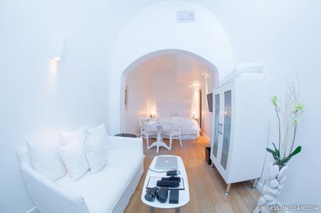 ACTIVE ESCAPE: SANTORINI ! Fitness On Toast Faya healthy blog girl Katikies Hotel Travel Active Escape Luxury Holiday Fit Workout Health Retreat Detox Greece Santorini Tourism LHW-45