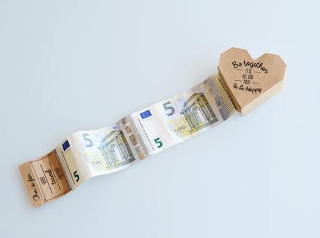 The Coolest Way To Give Money At A Wedding (DIY Styles!)