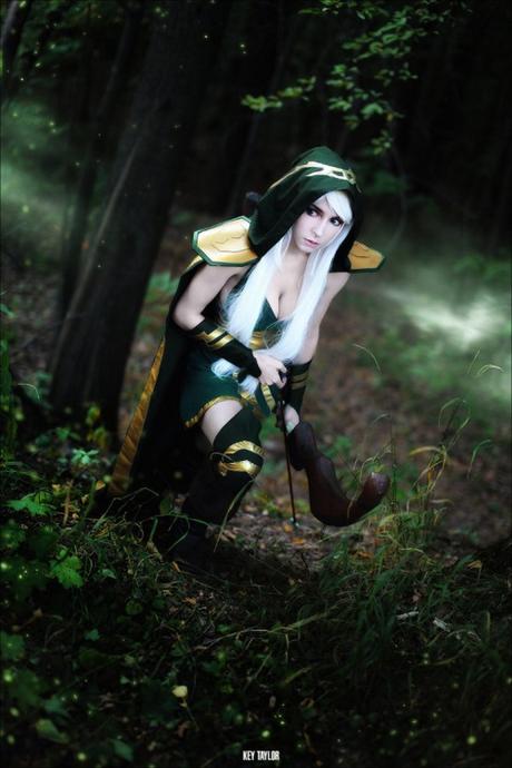 Best Cosplay of the Week: Poison Ivy, Scarlet Witch, Juliet Starling & More ashe-wood-cosplay