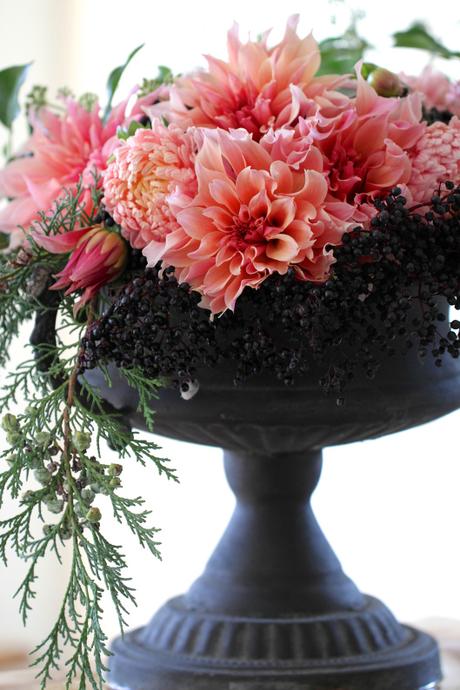 Urn-Filled-With-Dahlias