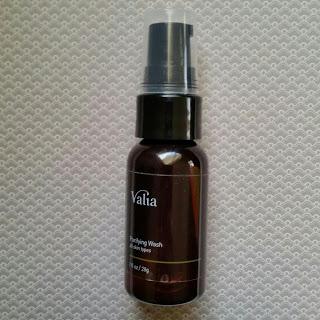 Valia Purifying Wash. Valia Purifying Wash.