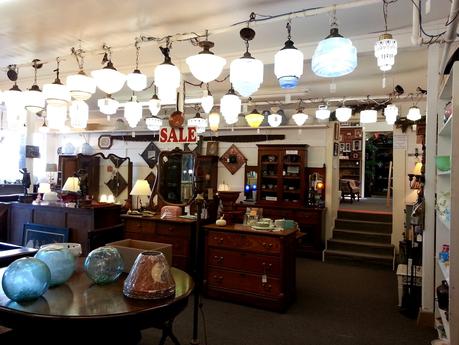 2 Frugal Day Trips from Portland wheeler_antiques