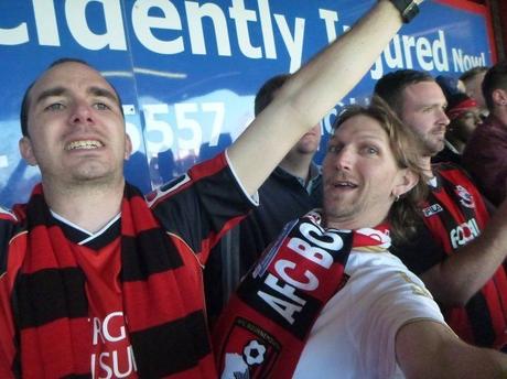 Travel Collectables: 10 Things I Try to Do in EVERY Country Watching AFC Bournemouth at Dean Court in Boscombe, England