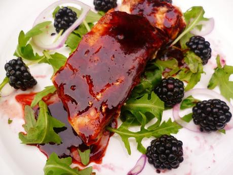salmon and blackberry salad with blackberry dressing