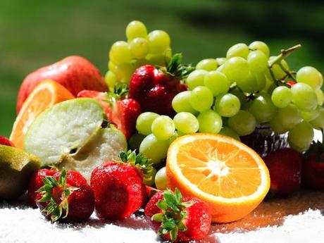 5 Fruits To Eat Keep Yourself Slim Slide 1 Ifairer Com Dealing With Being Hungry And Uncomfortable While Losing Weight