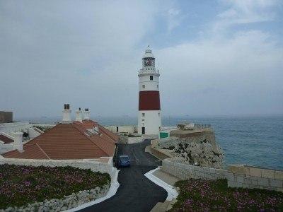 Backpacking in Gibraltar: Top 20 Sights in Gibraltar’s Capital Europa Point in Gibraltar, and behind it Africa