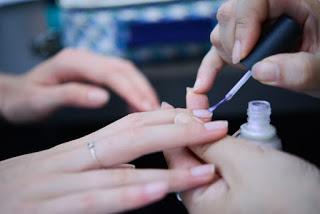 PRESS RELEASE: CHINA GLAZE® GIVES A WASH OF IRIDESCENCE TO NEW YORK FASHION WEEK WAVE WITH CLOVER CANYON