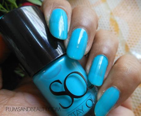 Stay Quirky Gel Finish Nail Lacquer : Bumble Blue (452)