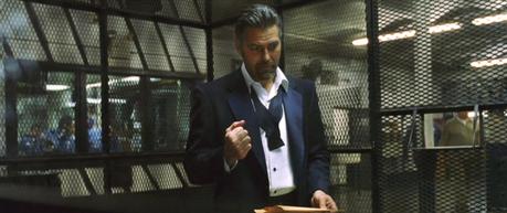 George Clooney’s Tuxedo in Ocean’s Eleven Danny's dinner suit from the opening scene is clearly different than the one he later wears in Vegas.