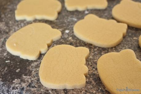 Cut out Sugar Cookies – Hello Kitty