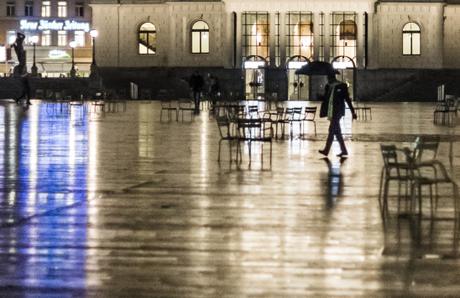 The joy of night (g)rain: ISO 8063 (Hi 0.3) with Nikon D800 _DSC1193