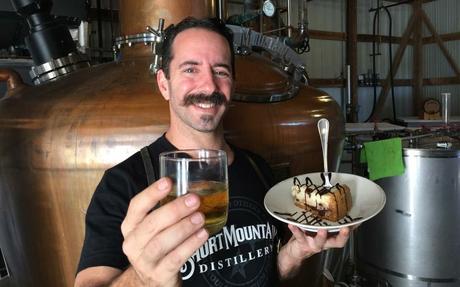 Billy Kaufman of Short Mountain Distillery with moonshine