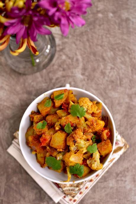 Dry Potato-Cauliflower Curry