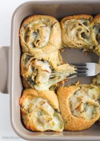 Cheesy Turkey Pesto Rolls Cheesy Turkey Pesto Rolls