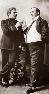 Pinkerton (Giovanni Zenatello) & Sharpless (Giuseppe de Luca) in Act I of Madama Butterfly