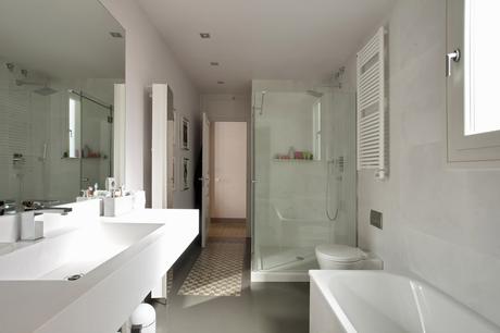 Bathroom-Luxury Apartment for Sale-Old Town, Barcelona designer top ideas inspiration bathroom