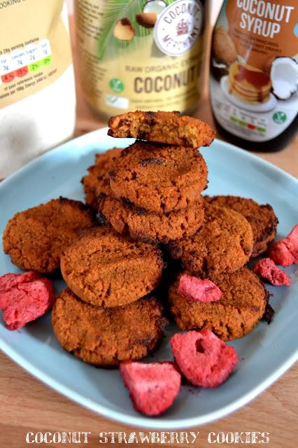 coconut and strawberry cookies