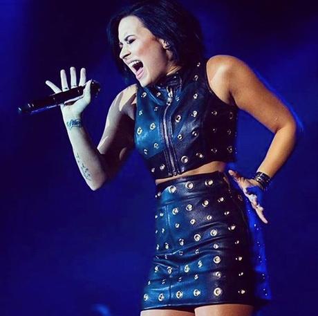 Demi Lovato Covers Adele’s “Hello” Embedded image permalink