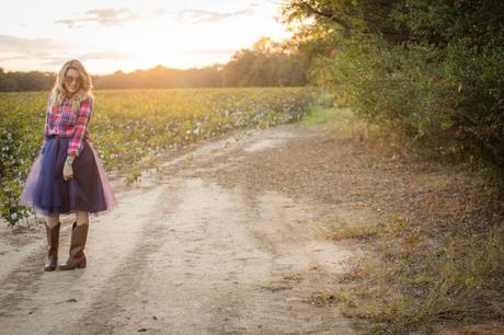 Fall family photos. Photo shoot in tulle skirt and flannel, family photos- The Samantha Show