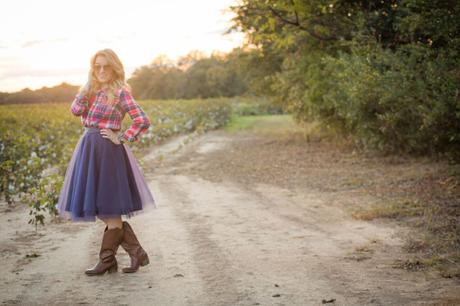 Fall family photos. Photo shoot in tulle skirt and flannel, family photos- The Samantha Show