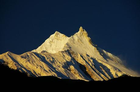 Himalaya Fall 2015: Risk and Reward on Manaslu - A Review of the Season