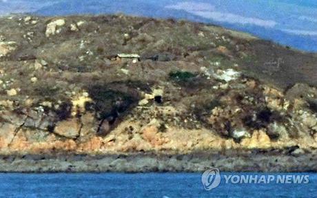 Seen here is a coastal stronghold in the North Korean county of Kangnyong on the west coast. This is a file photo taken from Yeonpyeong Island. (Photo: Yonhap)