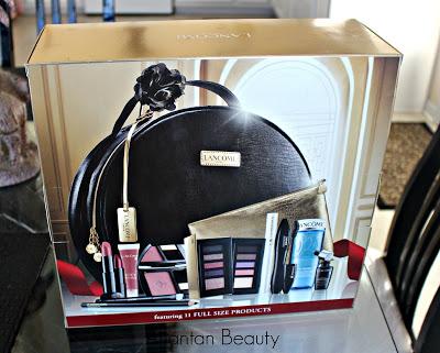 A Look Inside the Lancome Le Parisian Holiday Case in Cool