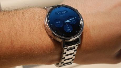 Apple Watch vs. Moto 360 2015 – Two Stunning Smartwatches Compared