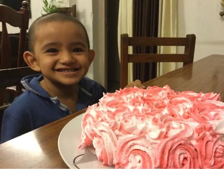 Two Toned Tofu Vanilla Vegan Cupcakes Two Toned Tofu Vanilla Vegan Cupcakes