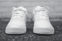 Waves In The Winter: Filling Pieces Low-Top Wavy Sneakers