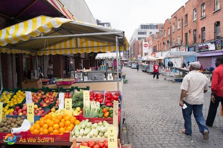 Street market in Dublin