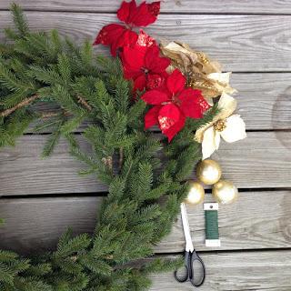 DIY Christmas Front door Wreath