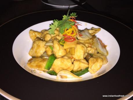 Skyy, Ramada, Mumbai: Skyy’s The Limit Gai Phad Pratiem Prik Thai