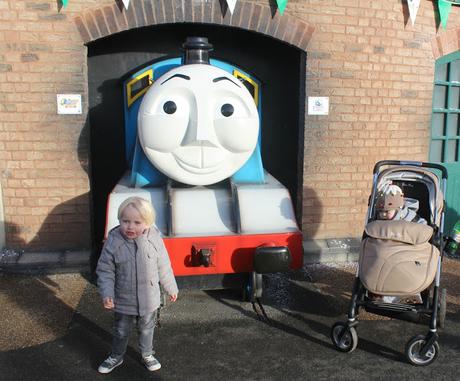 Our Festive December Week 2 - Magical Christmas at Thomasland, Visiting Liverpool and Making Christmas Pictures!