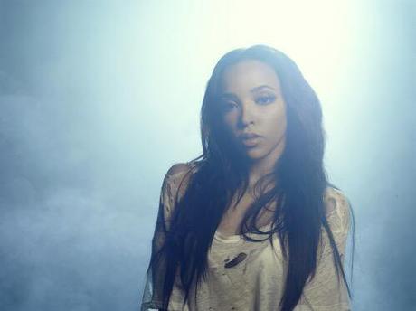 Tinashe Announces “Joyride Tour” Embedded image permalink