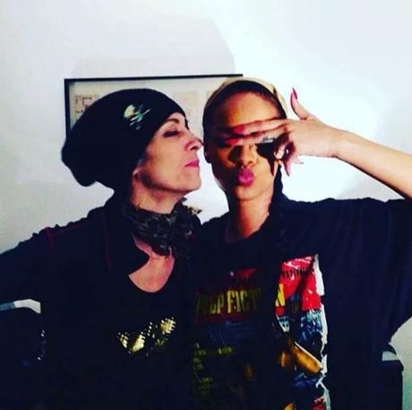 Rihanna Begins Filming Valérian and the City of a Thousand Planets Embedded image permalink