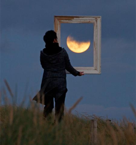 Creative Photography Of Moon By Laurent Laveder moon creative photography 5