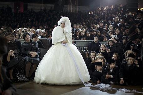 Incredible photographs of orthodox Jewish wedding.