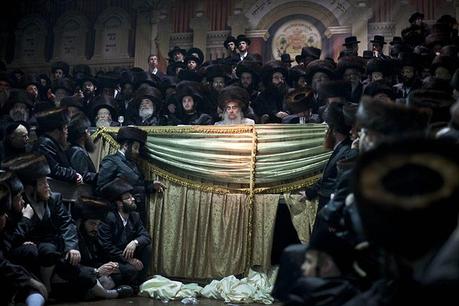 Incredible photographs of orthodox Jewish wedding.