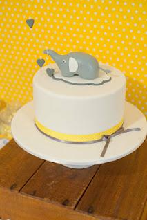 {PARTY FEATURE} Sunny Yellow and Grey Elephant Themed Baby Shower by Lil Miss Macaron