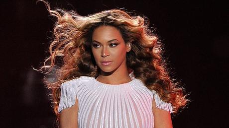 Beyoncé Reportedly Shooting A New Music Video Embedded image permalink