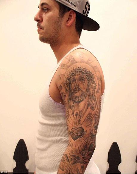 Blac Chyna Gets Rob Kardashian To Take A Pic Embedded image permalink