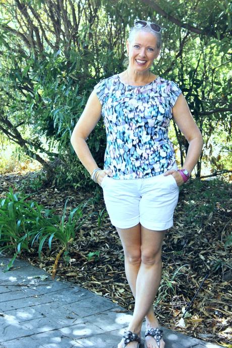 What to Wear to a BBQ on Australia Day plus my favourite lamb chop recipe