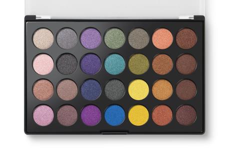 Breaking News!! BH Cosmetics Studio Pro Contour Palette And Foil Eyes Palette Are HERE! Breaking News!! BH Cosmetics Studio Pro Contour Palette And Foil Eyes Palette Are HERE!