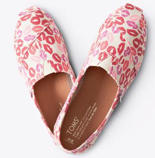 Shoe of the Day | TOMS Pink Lips Classics