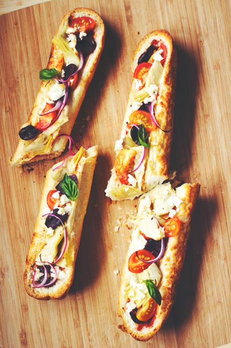 Vegetarian Pizzetas /// (Fast + Easy + Budget Friendly) /// + Totally Wholesome! ///